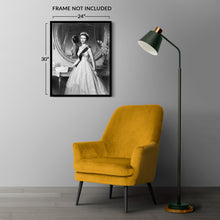 Cargar imagen en el visor de la galería, Digitally Restored and Enhanced 1952 Queen Elizabeth II Portrait Photo - Vintage Photo of Queen Elizabeth II Poster Wall Art Print