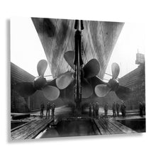 Cargar imagen en el visor de la galería, Digitally Restored and Enhanced 1924 RMS Olympic Photo Print - Vintage Photo of RMS Olympic Propellers - White Star Line Rms Olympic Ship Wall Art Poster