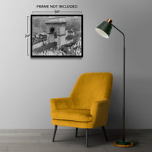 Cargar imagen en el visor de la galería, Digitally Restored and Enhanced - 1946 US Army 82nd Airborne Division Photo Print - Vintage Photo of 82nd Airborne Division On A Parade in New York Poster