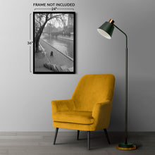 Cargar imagen en el visor de la galería, Digitally Restored and Enhanced 1940 A Couple Walking Along Seine River Photo Print - Vintage Photo of A Couple Walking Along Seine River by Toni Frissell