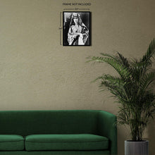 Cargar imagen en el visor de la galería, Digitally Restored and Enhanced 1920 T E Lawrence Photo Print - Vintage Portrait Photo of T E Lawrence of Arabia Poster - Old Photo of T.E. Lawrence