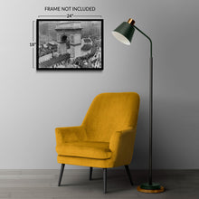 Cargar imagen en el visor de la galería, Digitally Restored and Enhanced - 1946 US Army 82nd Airborne Division Photo Print - Vintage Photo of 82nd Airborne Division On A Parade in New York Poster