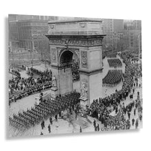 Cargar imagen en el visor de la galería, Digitally Restored and Enhanced - 1946 US Army 82nd Airborne Division Photo Print - Vintage Photo of 82nd Airborne Division On A Parade in New York Poster