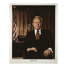 Cargar imagen en el visor de la galería, Digitally Restored and Enhanced 1975 Gerald Ford Print - 38th President Official Portrait - White House Post-Watergate Era - Archival Print
