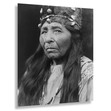 Cargar imagen en el visor de la galería, Digitally Restored and Enhanced 1923 Klamath Woman Portrait Print - Indigenous Oregon Pacific Northwest - Southern Oregon Heritage - Archival Print
