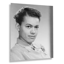 Cargar imagen en el visor de la galería, Digitally Restored and Enhanced 1940 Pauli Murray Photo Print - Vintage Portrait Photo of Anna Pauline Murray Poster - Old Photo of Pauli Murray Wall Art
