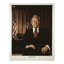 Cargar imagen en el visor de la galería, Digitally Restored and Enhanced 1975 Gerald Ford Print - 38th President Official Portrait - White House Post-Watergate Era - Archival Print
