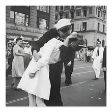 Cargar imagen en el visor de la galería, Digitally Restored and Enhanced 1945 VJ Day Times Square Kiss Photo Print - Vintage Photo of Victory Over Japan Day Times Square Kiss in New York City
